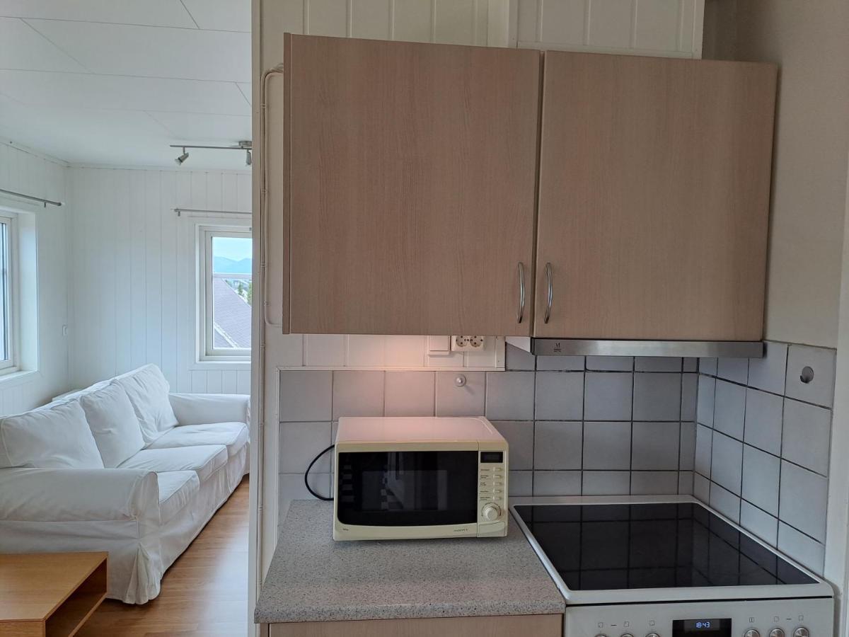 Warm And Cozy With Panoramic View Above The Center * Tromsø